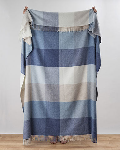 【包邮包税】AVOCA 羊毛羊绒毛毯蓝色系小号 142cm x 100 cm KR